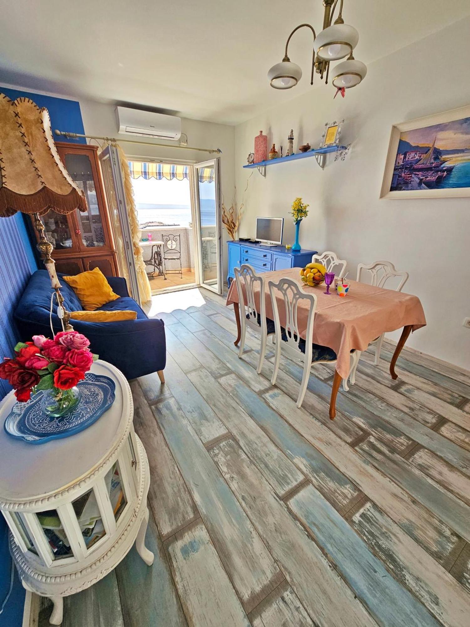 Apartments Tempera By The Beach 斯普利特 客房 照片